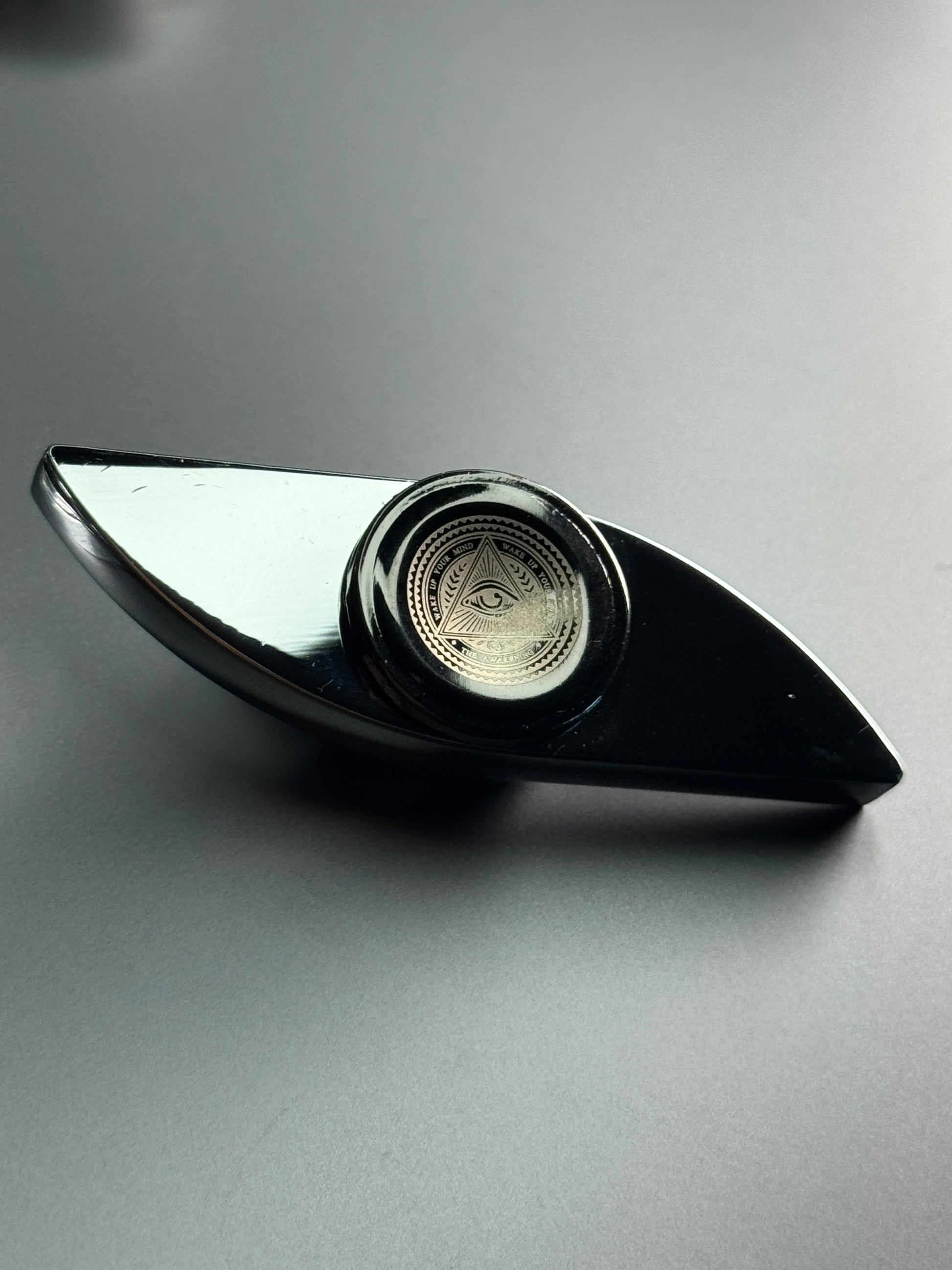 TACTIQLab. x FIDGET SPINNER - ILLUMINATI