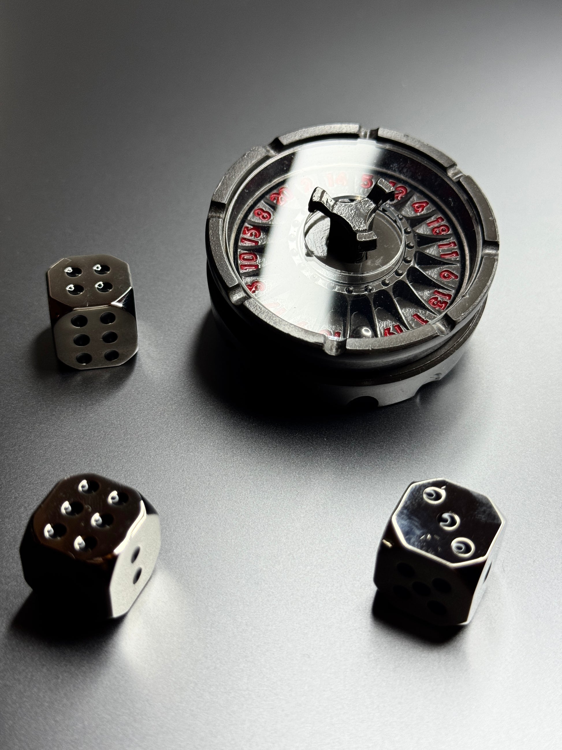 TACTIQLab. x FIDGET GADGET - ROULETTE