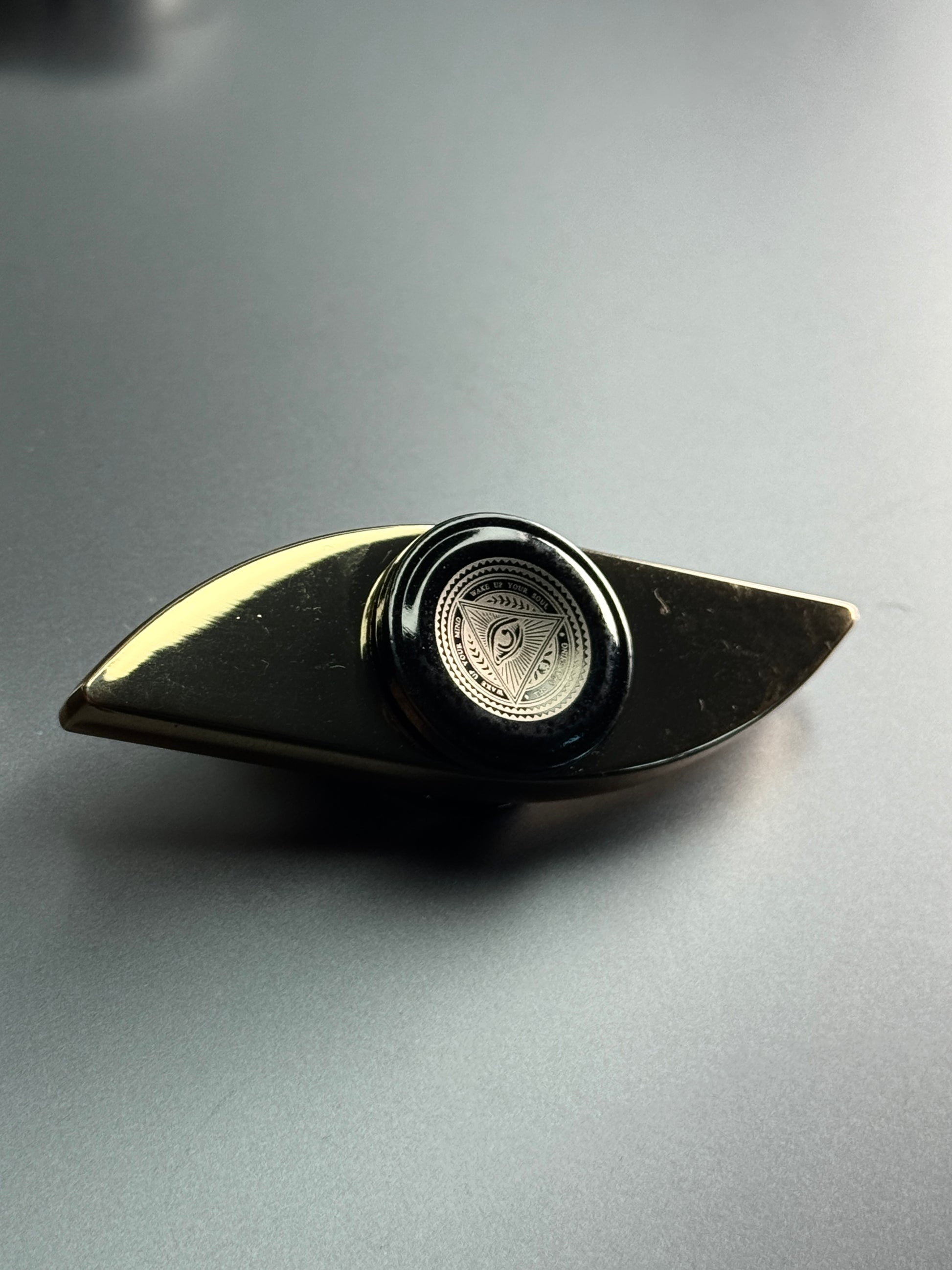 TACTIQLab. x FIDGET SPINNER - ILLUMINATI