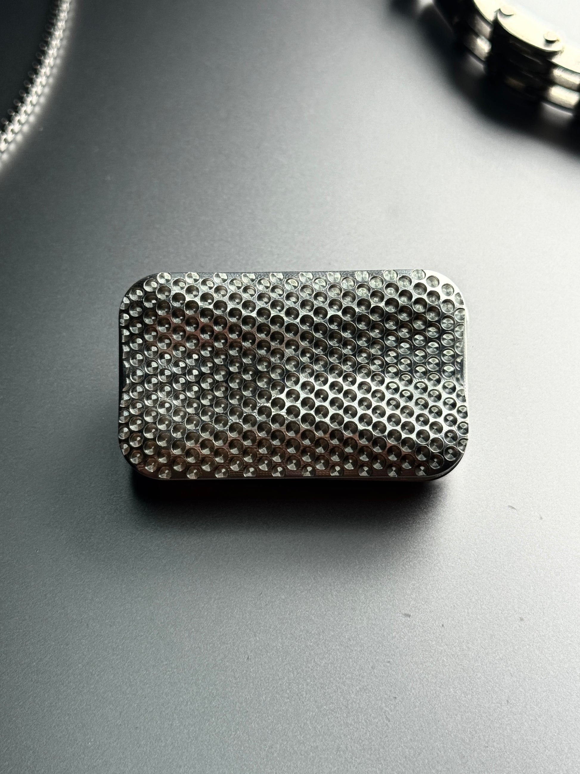 TACTIQLab. x Infinite Slider - Coral