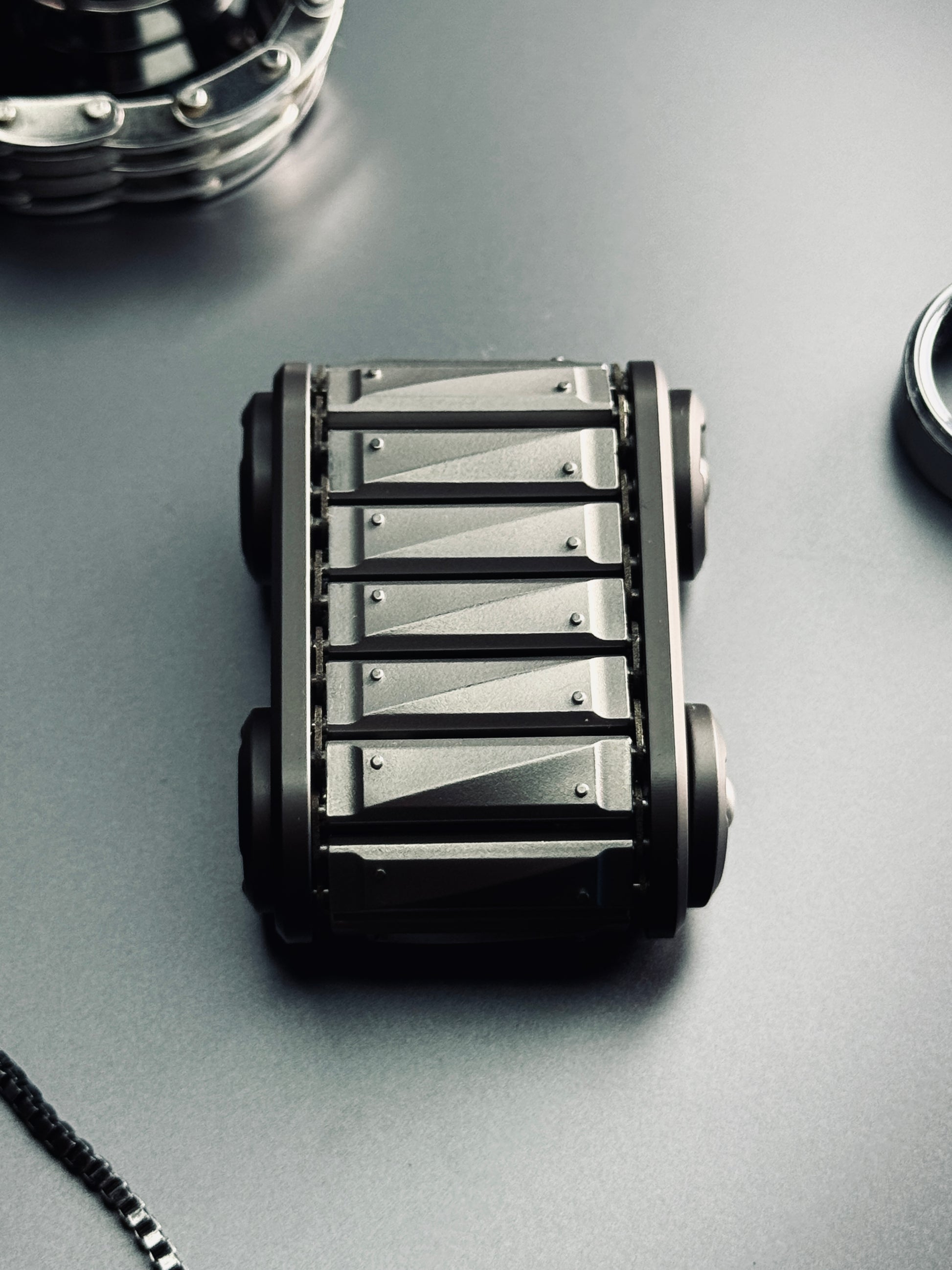 TACTIQLab. x FIDGET GADGET - CONVEYOR