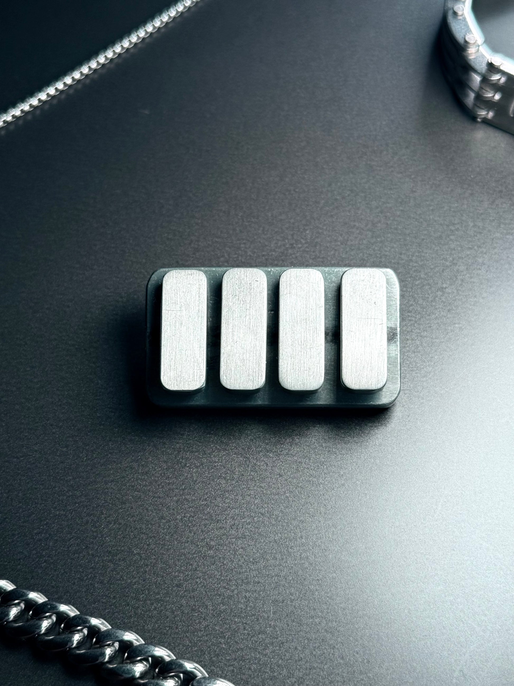 TACTIQLab. x FIDGET GADGET - SWITCH