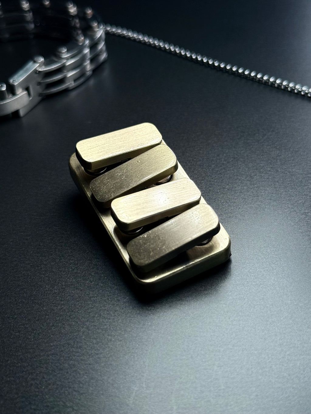 TACTIQLab. x FIDGET GADGET - SWITCH