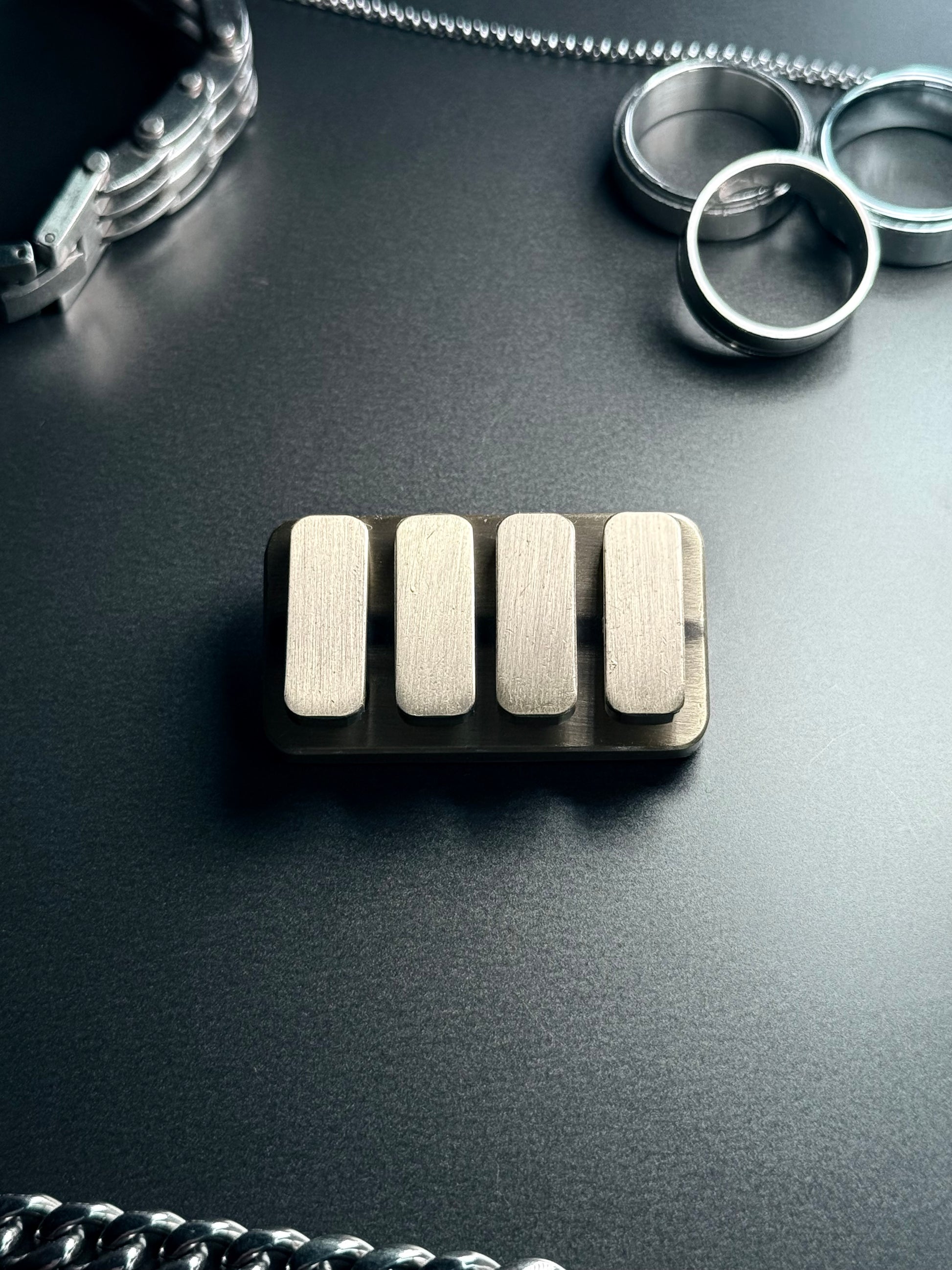 TACTIQLab. x FIDGET GADGET - SWITCH