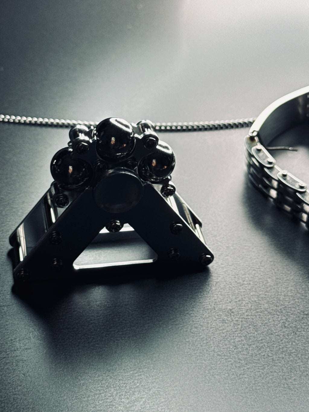 TACTIQLab. x FIDGET GADGET - PENDULUM