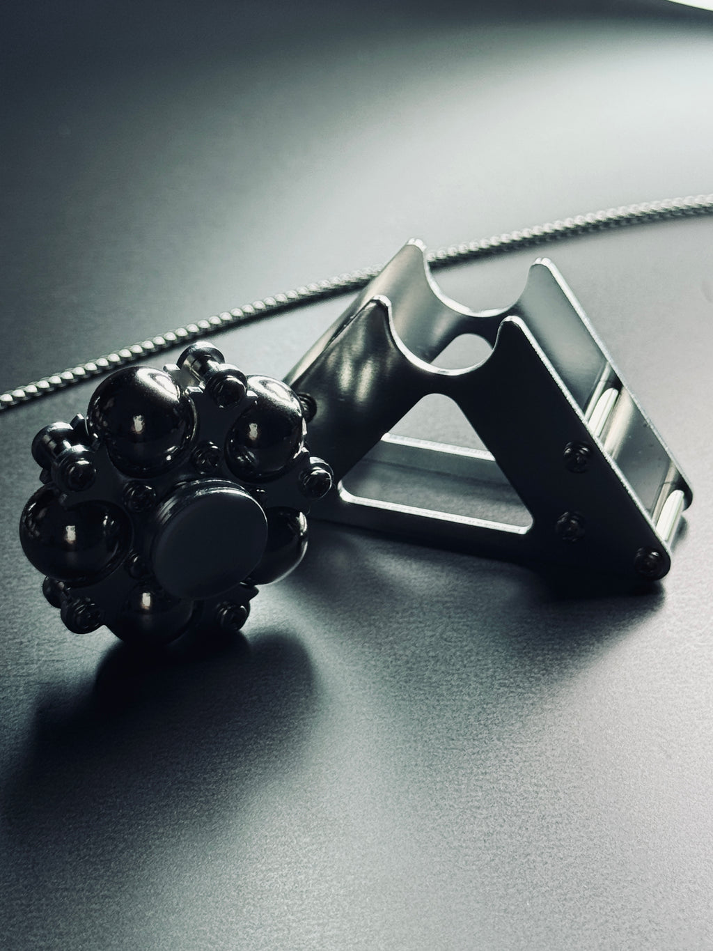 TACTIQLab. x FIDGET GADGET - PENDULUM