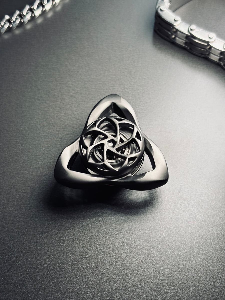 TACTIQLab. × FIDGET SPINNER – NEBULA