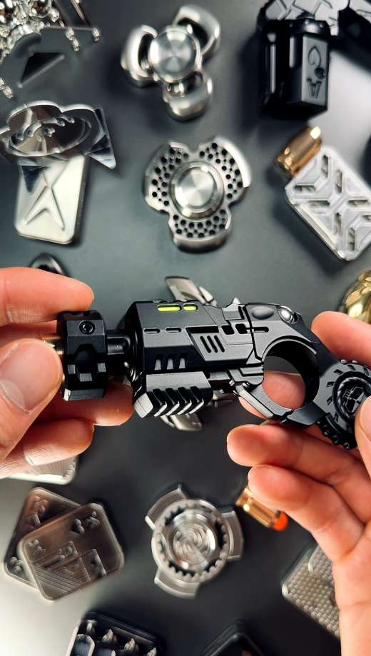 TACTIQLab. x FIDGET GADGET - PHASE